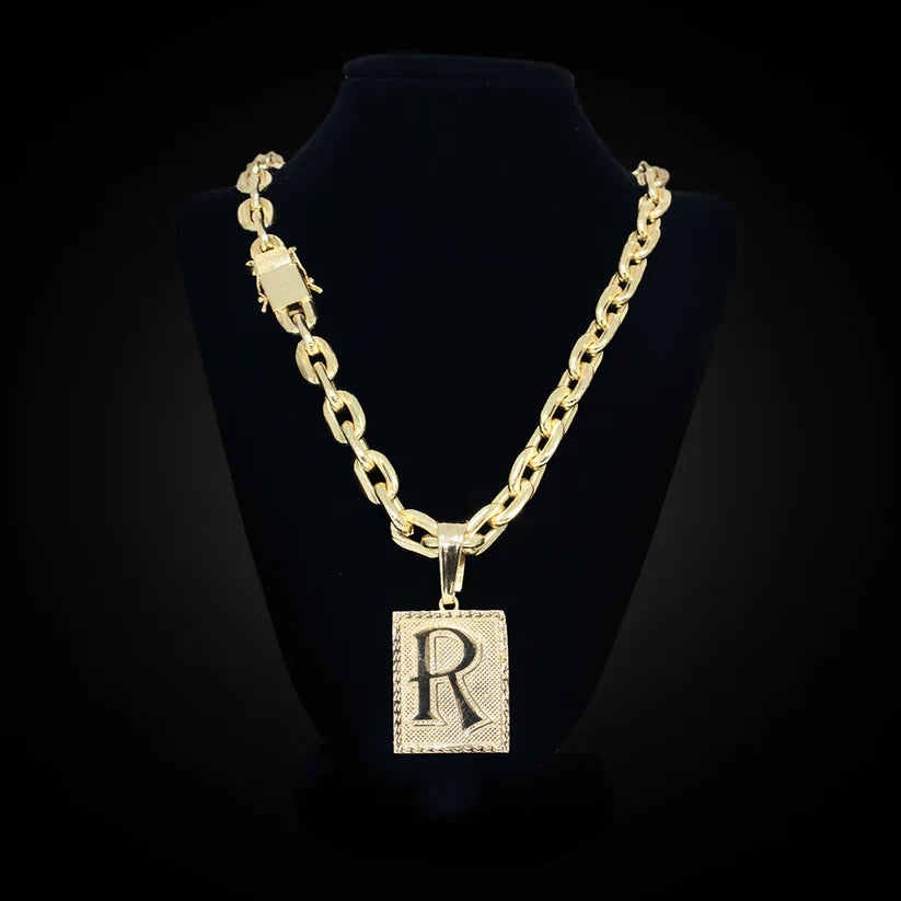 Corrente Cadeado 13mm Banhada a Ouro com Pingente de Letra R