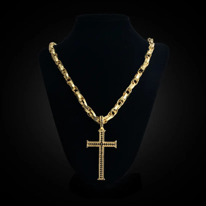 Corrente Elo Triplo Cruzado 8mm com Pingente de Cruz Cravejada