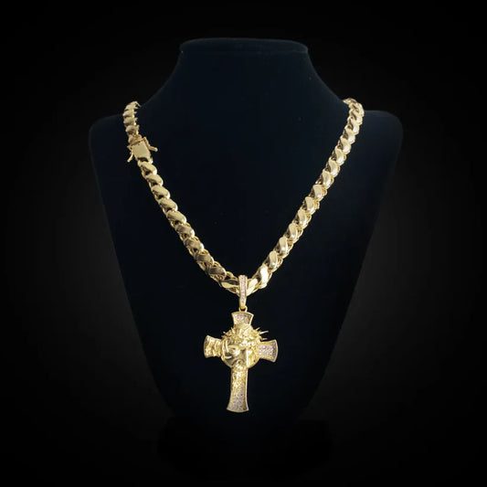 Corrente Modelo S (8mm) com Pingente Cruz Cravejada
