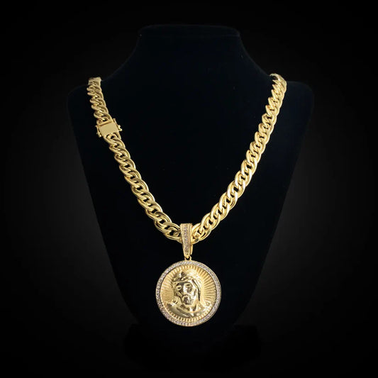 Corrente Romano (10mm) com Pingente de Jesus